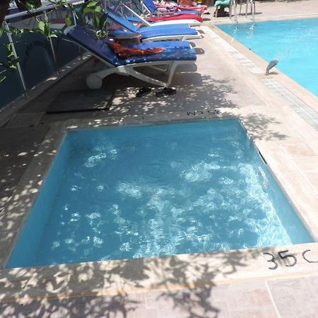 Banana Apart Marmaris Exterior photo
